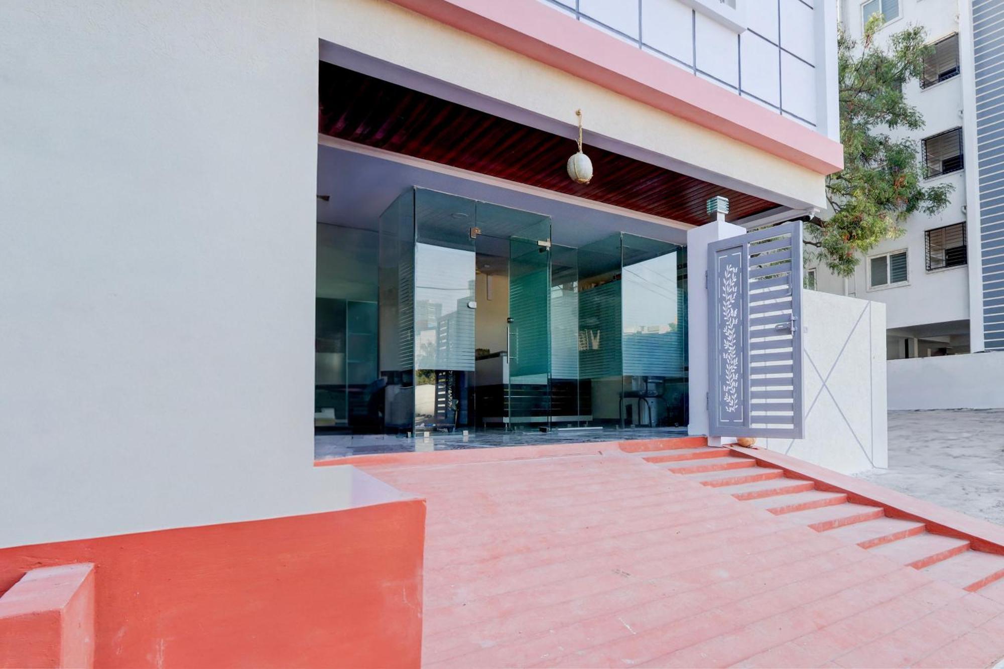 Super Townhouse Nanak Ram Guda Near Waverock Sez Hajdarabad Zewnętrze zdjęcie