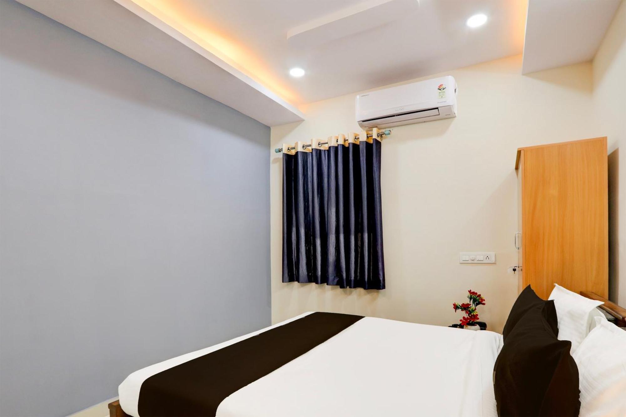 Super Townhouse Nanak Ram Guda Near Waverock Sez Hajdarabad Zewnętrze zdjęcie